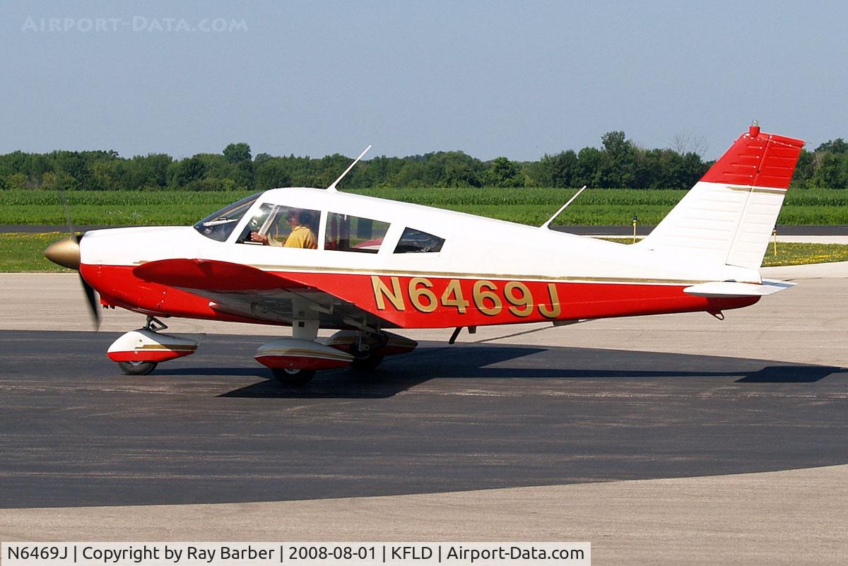 N6469J, 1968 Piper PA-28-180 C/N 28-4894, Piper PA-28-180 Cherokee D [28-4894] Fond Du Lac County~N 01/08/2008