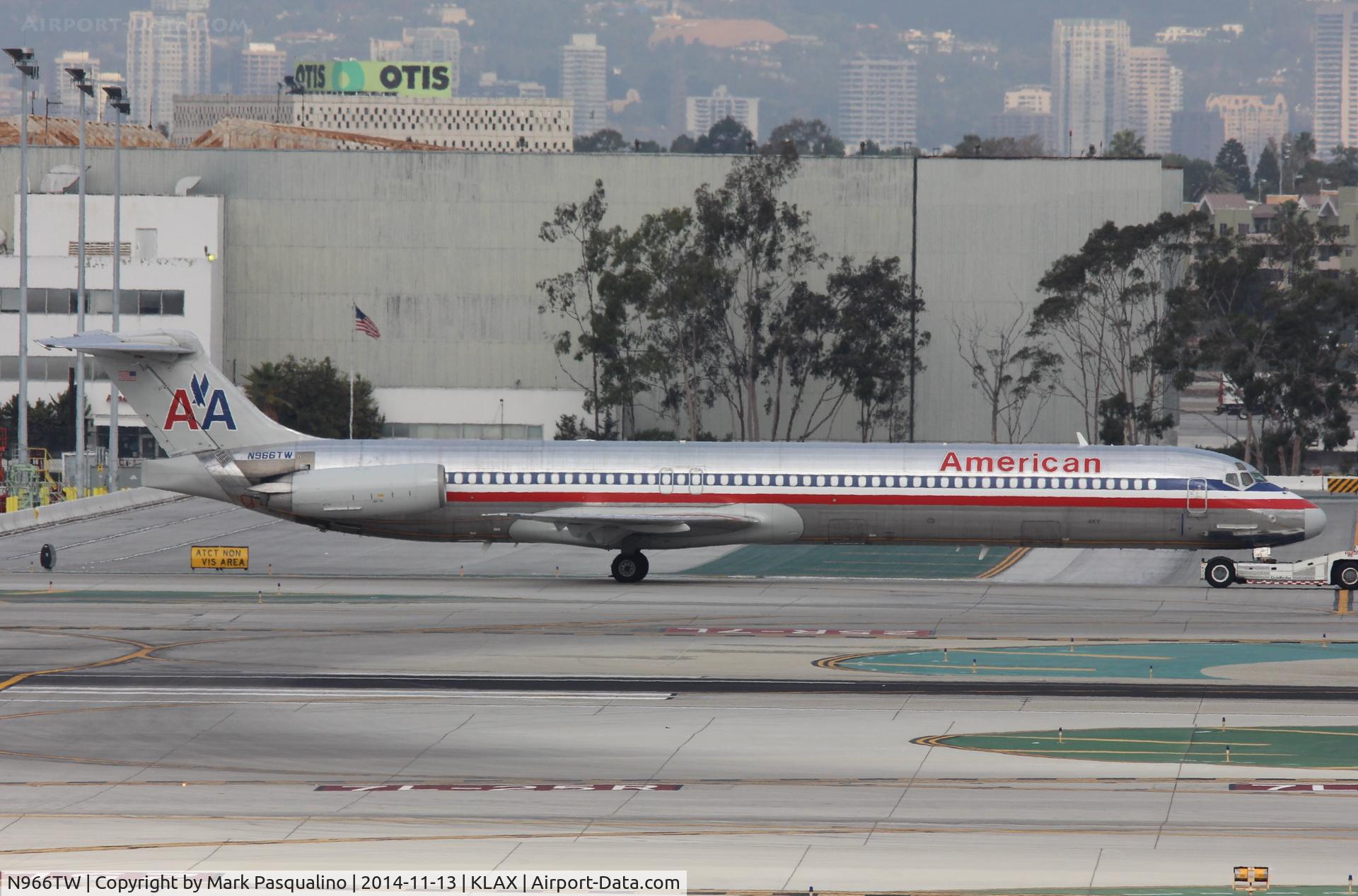 N966TW, 1999 McDonnell Douglas MD-83 (DC-9-83) C/N 53616, MD-83