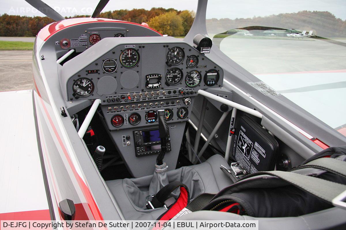 D-EJFG, 2006 Extra EA-300L C/N 1238, Cockpit view.