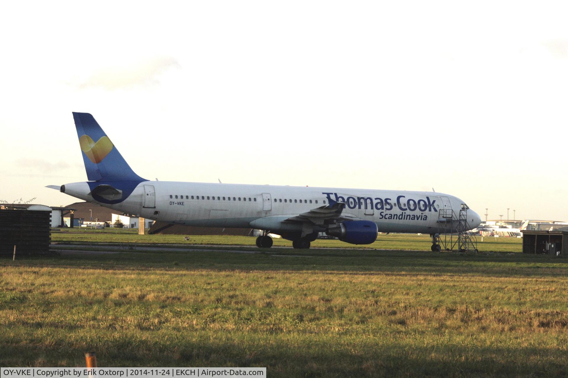 OY-VKE, 2002 Airbus A321-211 C/N 1887, OY-VKE in CPH