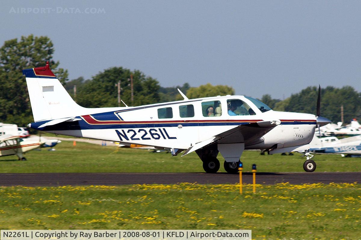 N2261L, 1979 Beech A36 Bonanza 36 C/N E-1535, Beech A36 Bonanza 36 [E-1535] Fond Du Lac County~N 01/08/2008