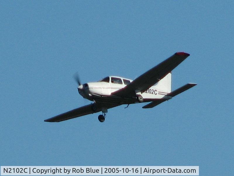 N2102C, 1978 Piper PA-28-161 Cherokee Warrior II C/N 28-7916130, N2102C in Jasper County, IN