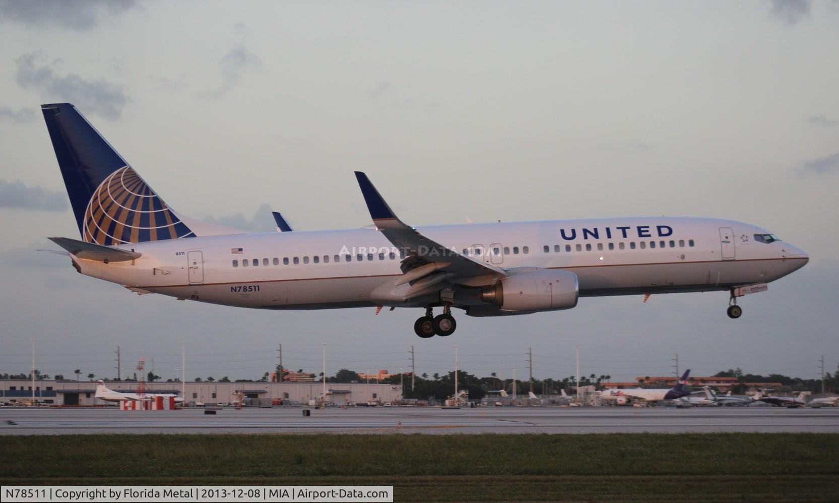 N78511, 2008 Boeing 737-824 C/N 33459, United