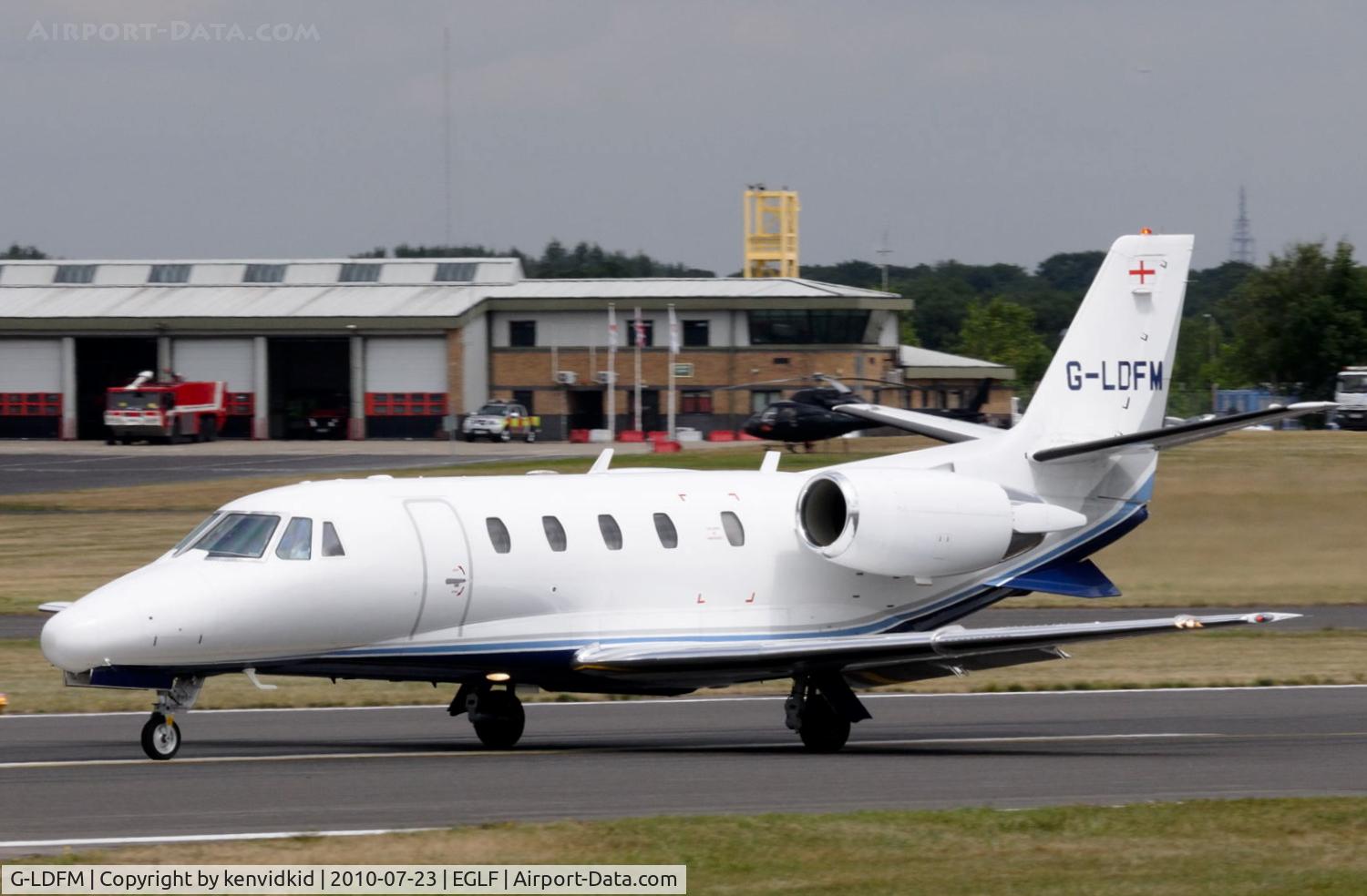 G-LDFM, 2002 Cessna 560XL Citation Excel C/N 560-5242, Executive departure.