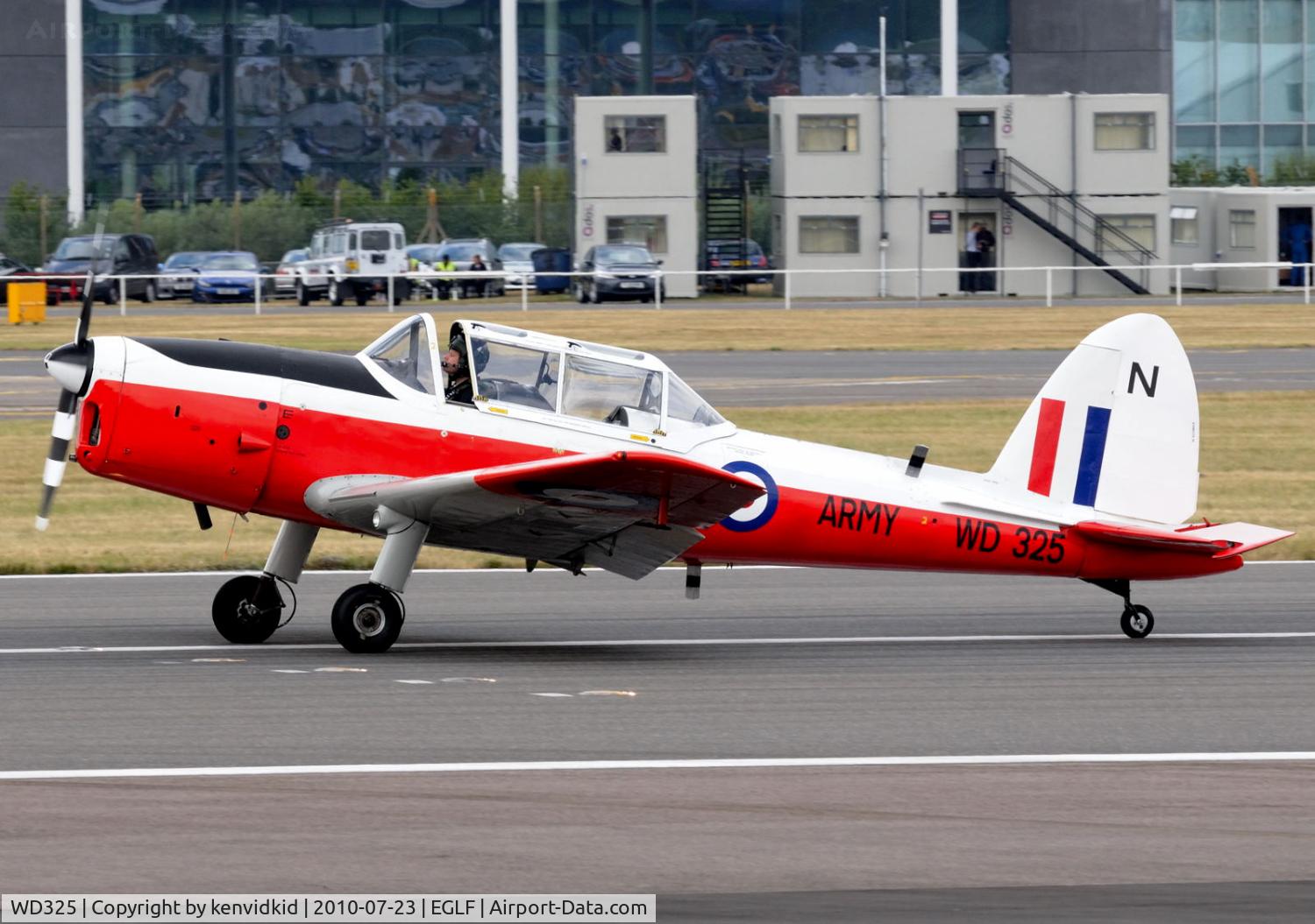WD325, 1951 De Havilland DHC-1 Chipmunk T.10 C/N C1/0263, Displaying at FIA 2010.
