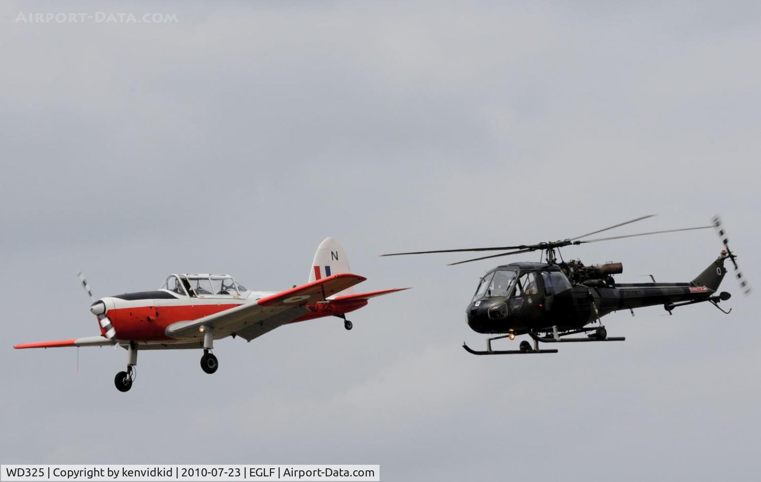 WD325, 1951 De Havilland DHC-1 Chipmunk T.10 C/N C1/0263, Dissimilar formation.