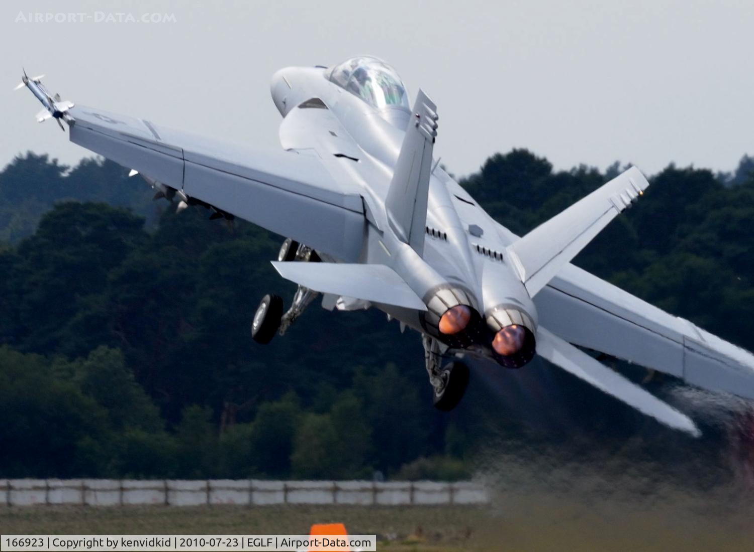 166923, Boeing F/A-18F Super Hornet C/N F231, Displaying at FIA 2010.
