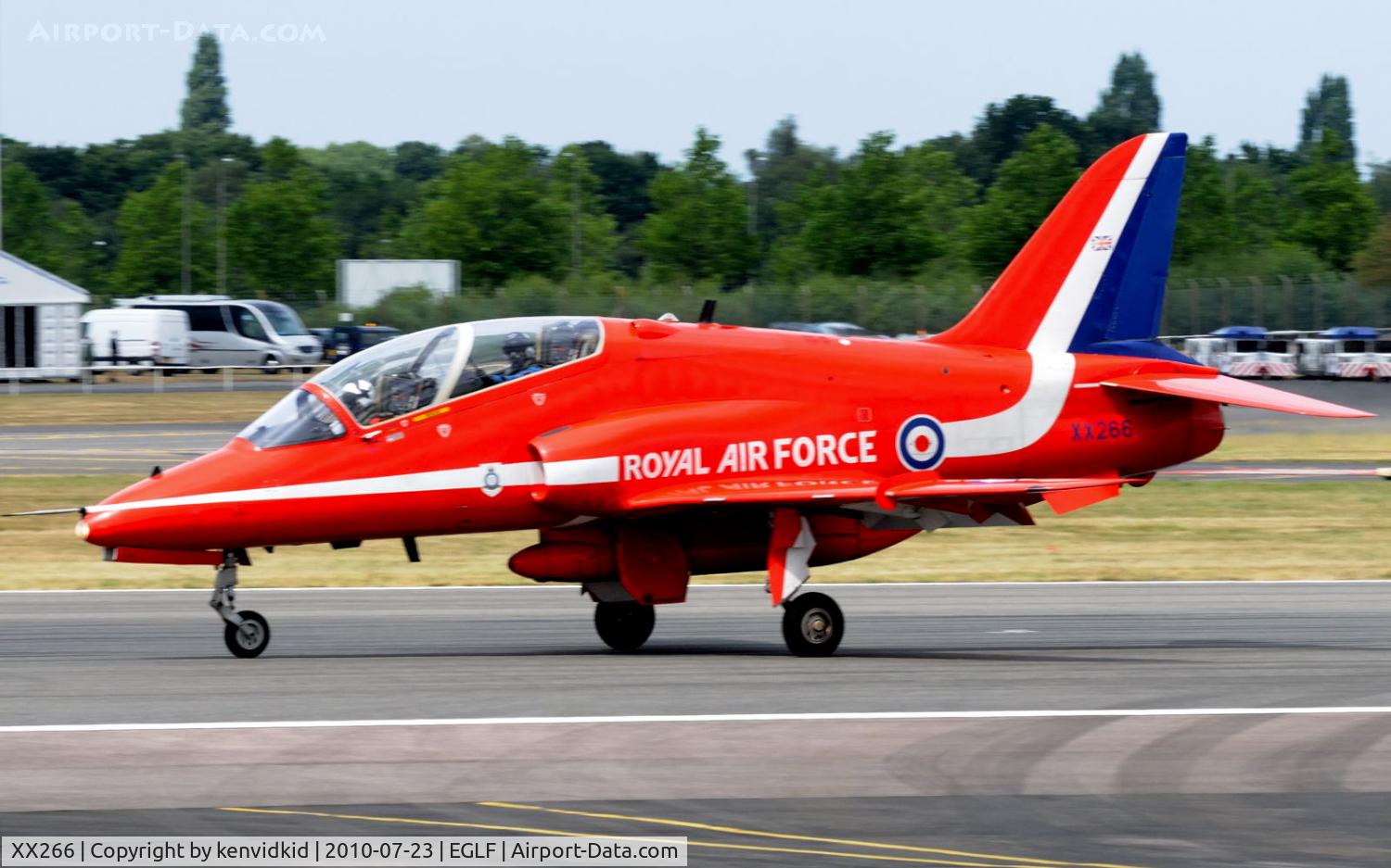 XX266, 1979 Hawker Siddeley Hawk T.1A C/N 102/312102, Arriving at FIA 2010.