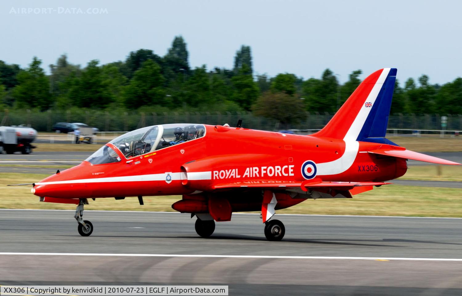XX306, 1980 Hawker Siddeley Hawk T.1A C/N 141/312131, Arriving at FIA 2010.