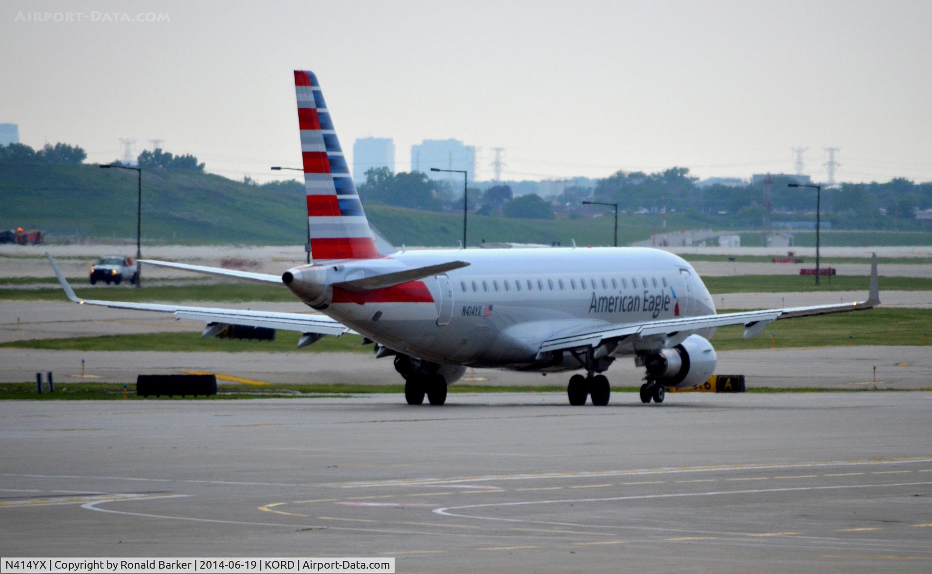 N414YX, 2013 Embraer 175LR (ERJ-170-200LR) C/N 17000377, Taxi O'Hare