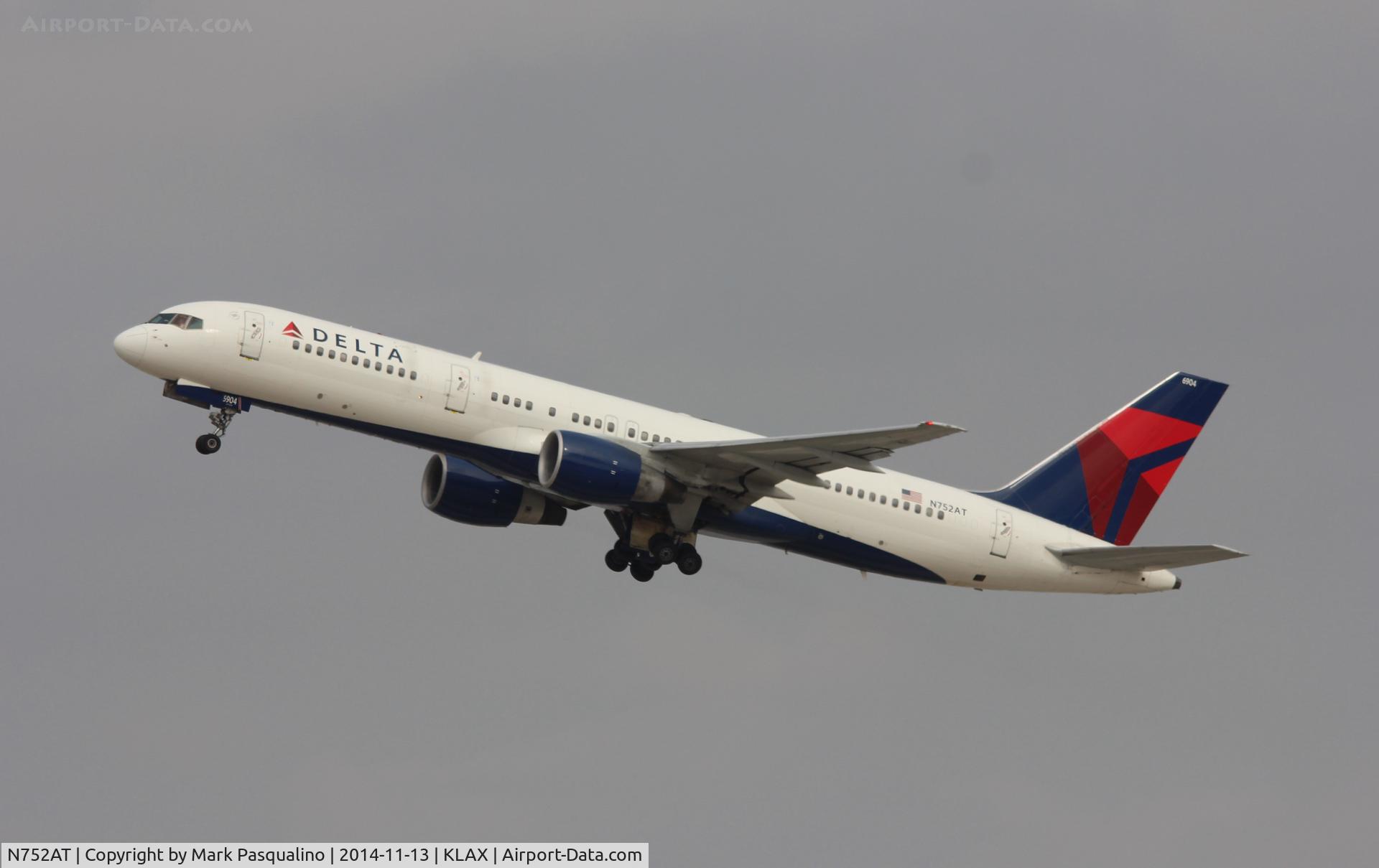 N752AT, 1984 Boeing 757-212 C/N 23128, Boeing 757-200