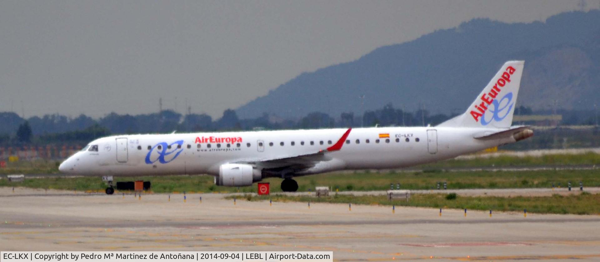 EC-LKX, 2011 Embraer 195LR  (ERJ-190-200LR) C/N 19000437, El Prat - Barcelona