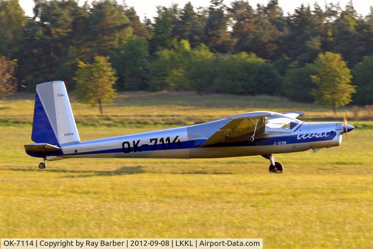 OK-7114, 1987 Aerotechnik L-13SW Vivat C/N 870210, Aerotechnik L-13SW Vivat [870210] Kladno~OK 08/09/2012. Seen departing.