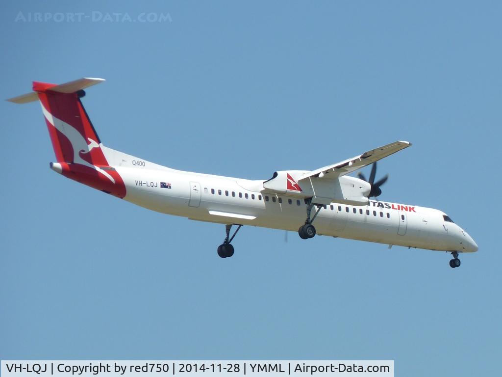 VH-LQJ, 2012 Bombardier DHC-8-402 Dash 8 C/N 4414, VH-LQJ landing at Melbourne Airport 201411288