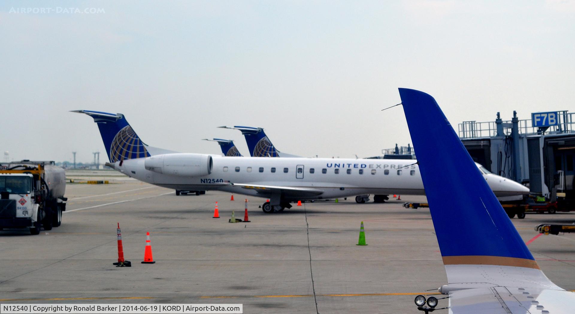 N12540, 2001 Embraer ERJ-145LR (EMB-145LR) C/N 145537, Gate F9 O'Hare
