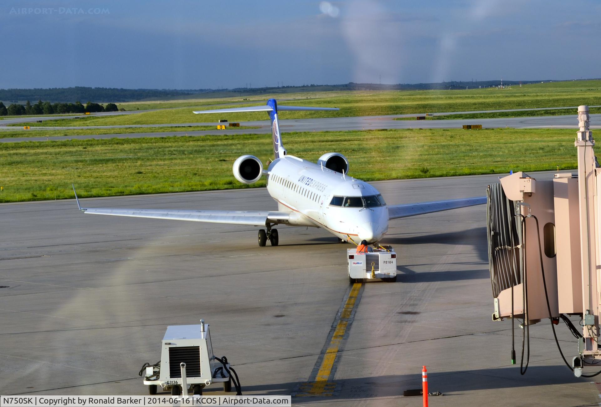 N750SK, 2005 Bombardier CRJ-701ER (CL-600-2C10) Regional Jet C/N 10207, Pushback COS