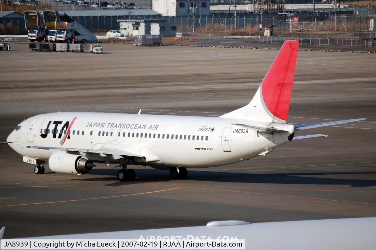 JA8939, 1999 Boeing 737-4Q3 C/N 29486, At Narita