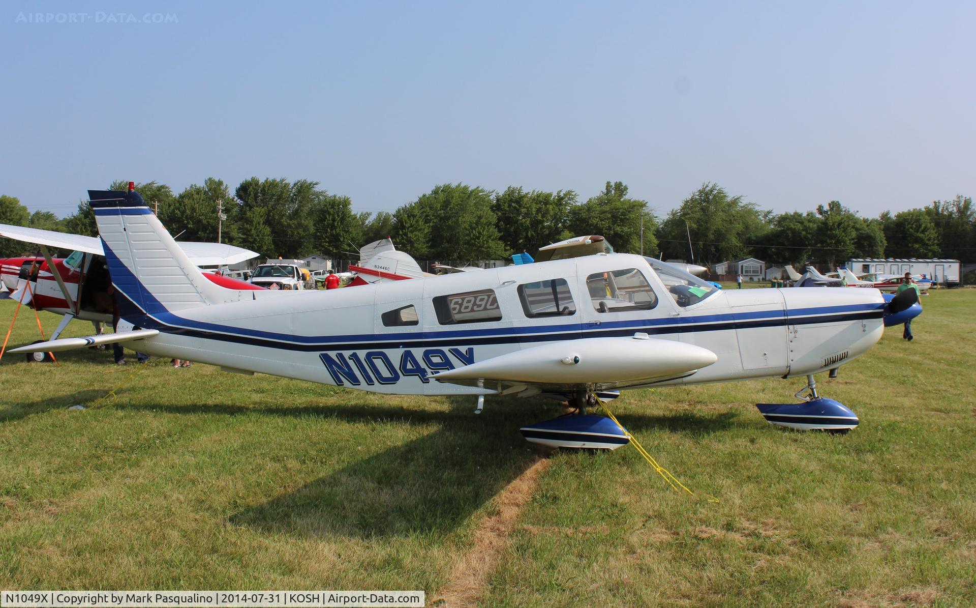 N1049X, 1975 Piper PA-32-300 Cherokee Six C/N 32-7540132, Piper PA-32-300