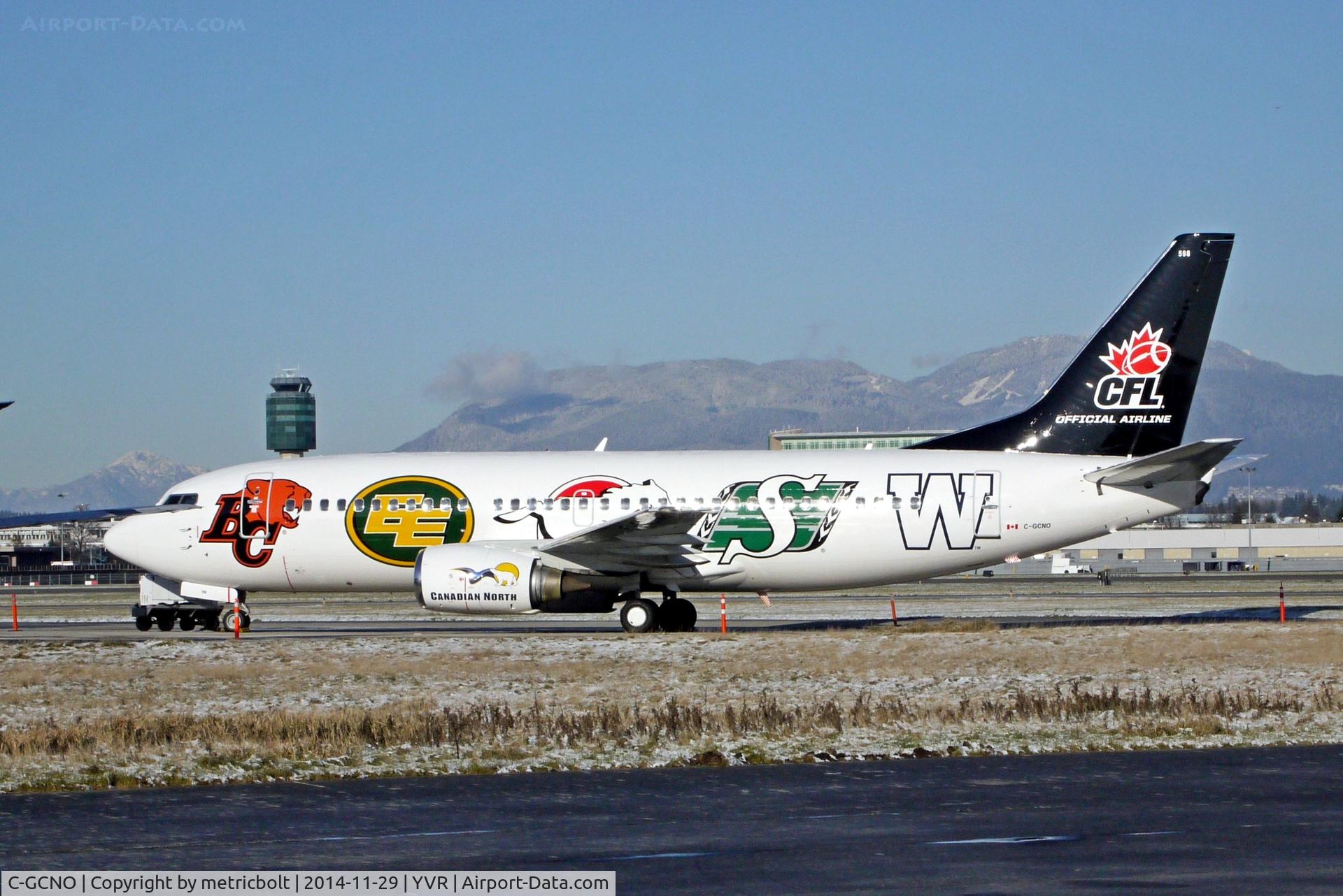 C-GCNO, 1999 Boeing 737-36N C/N 28596, In Vancouver for the Grey Cup.
From left to right: BC Lions,Edmonton Eskimos,Calgary Stampeders,Saskatchewan Roughriders and Winnipeg Blue Bombers.