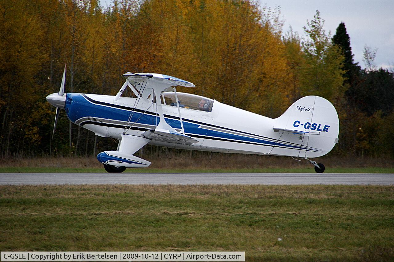 C-GSLE, 2008 Steen Skybolt C/N EIF-01, Steen Skybolt taxiing in at Carp Airport, Ontario Canada