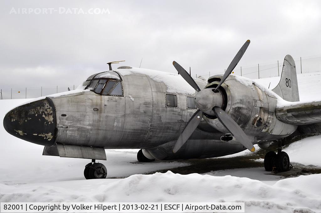 82001, Vickers Varsity Tp82 C/N 622, at Linkoping