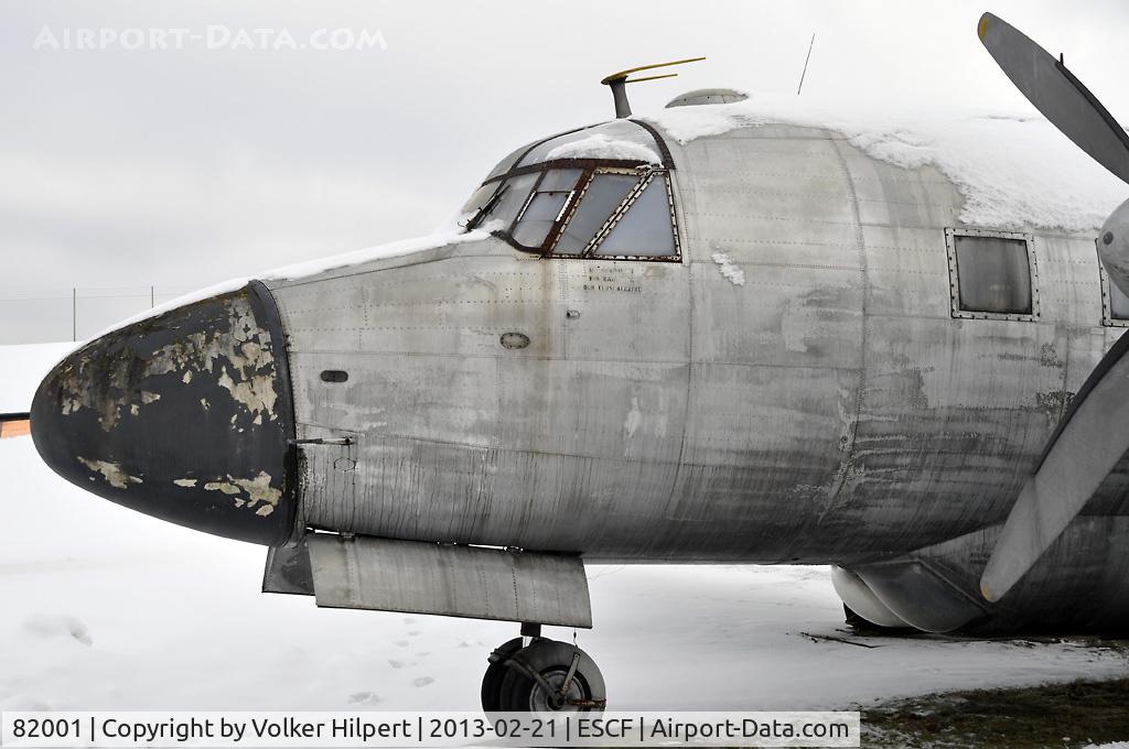 82001, Vickers Varsity Tp82 C/N 622, at Linkoping