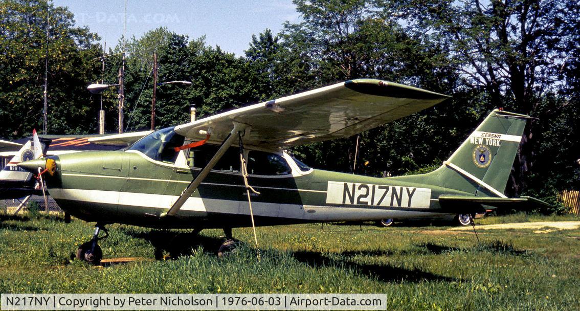N217NY, Cessna 172K Skyhawk Skyhawk C/N 172-57471, Cessna 172K Skyhawk of the New York Civil Air Patrol seen in the Summer of 1976 at Zahns' Airfield, Amityville, Long Island.