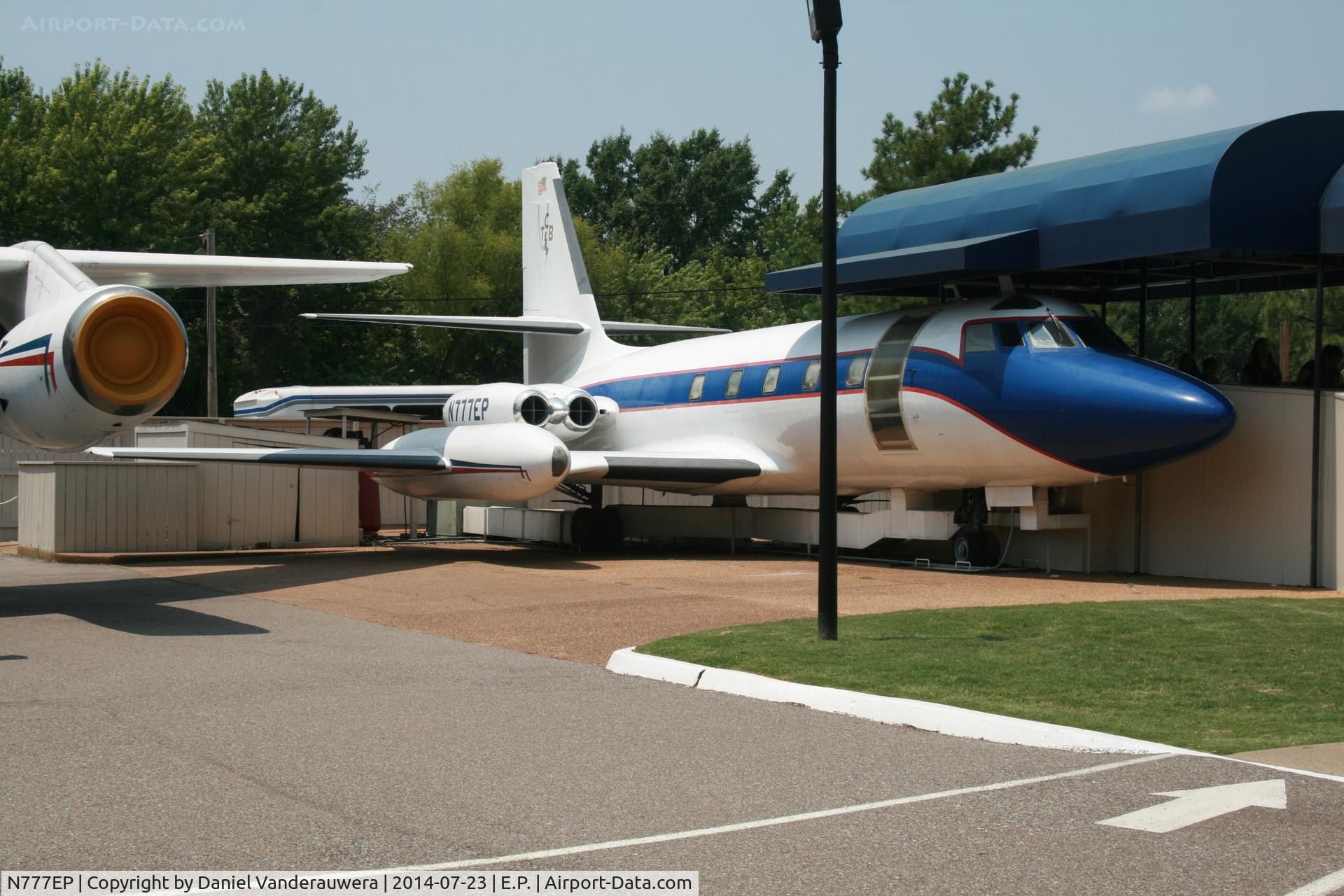 N777EP, 1960 Lockheed L-1329 Jetstar 6 C/N 5004, at Graceland, Memphis (TN)