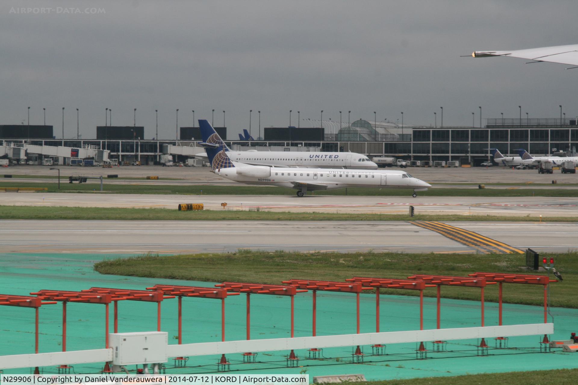 N29906, 2001 Embraer ERJ-145LR (EMB-145LR) C/N 145472, Taxiing on runways