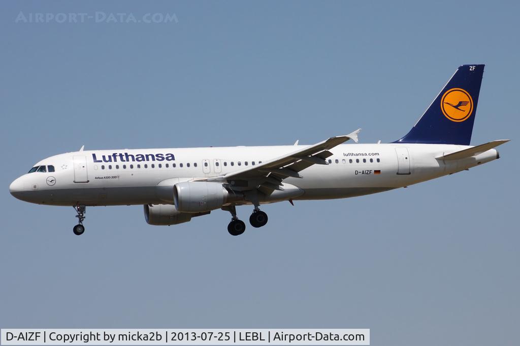 D-AIZF, 2010 Airbus A320-214 C/N 4289, Landing