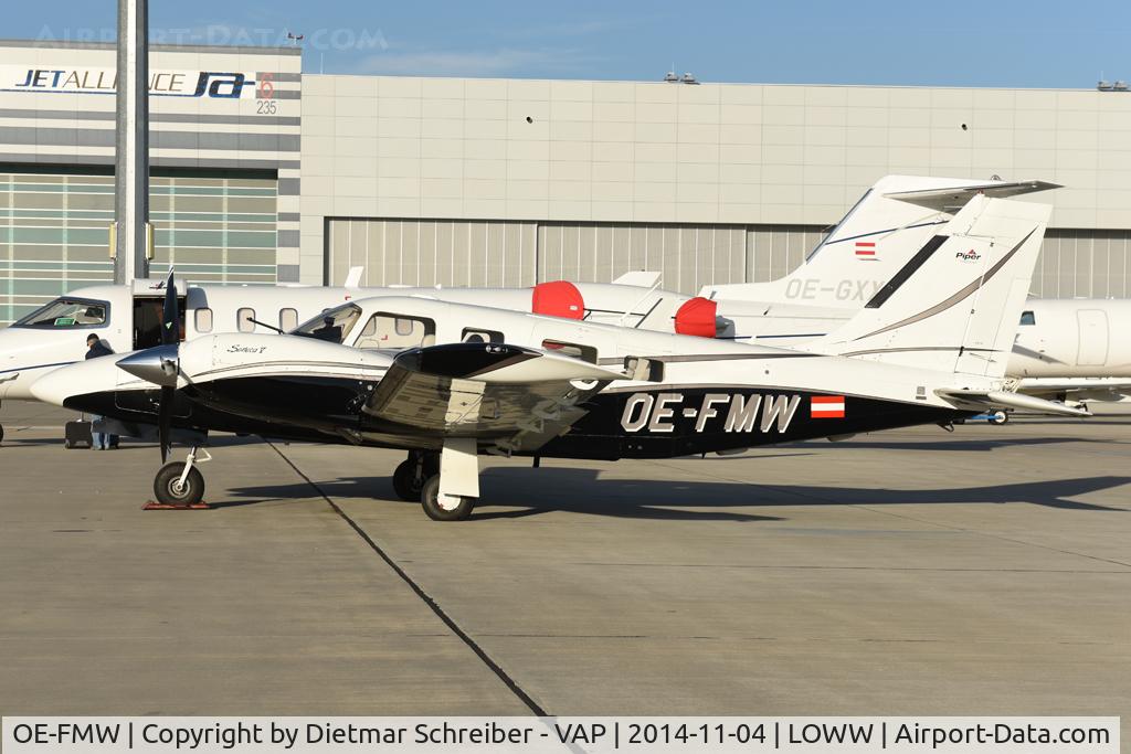 OE-FMW, Piper PA-34-220T Seneca V C/N 34-49225, Piper 34