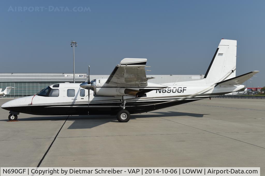 N690GF, 1976 Rockwell 690B Turbo Commander C/N 11357, Commander