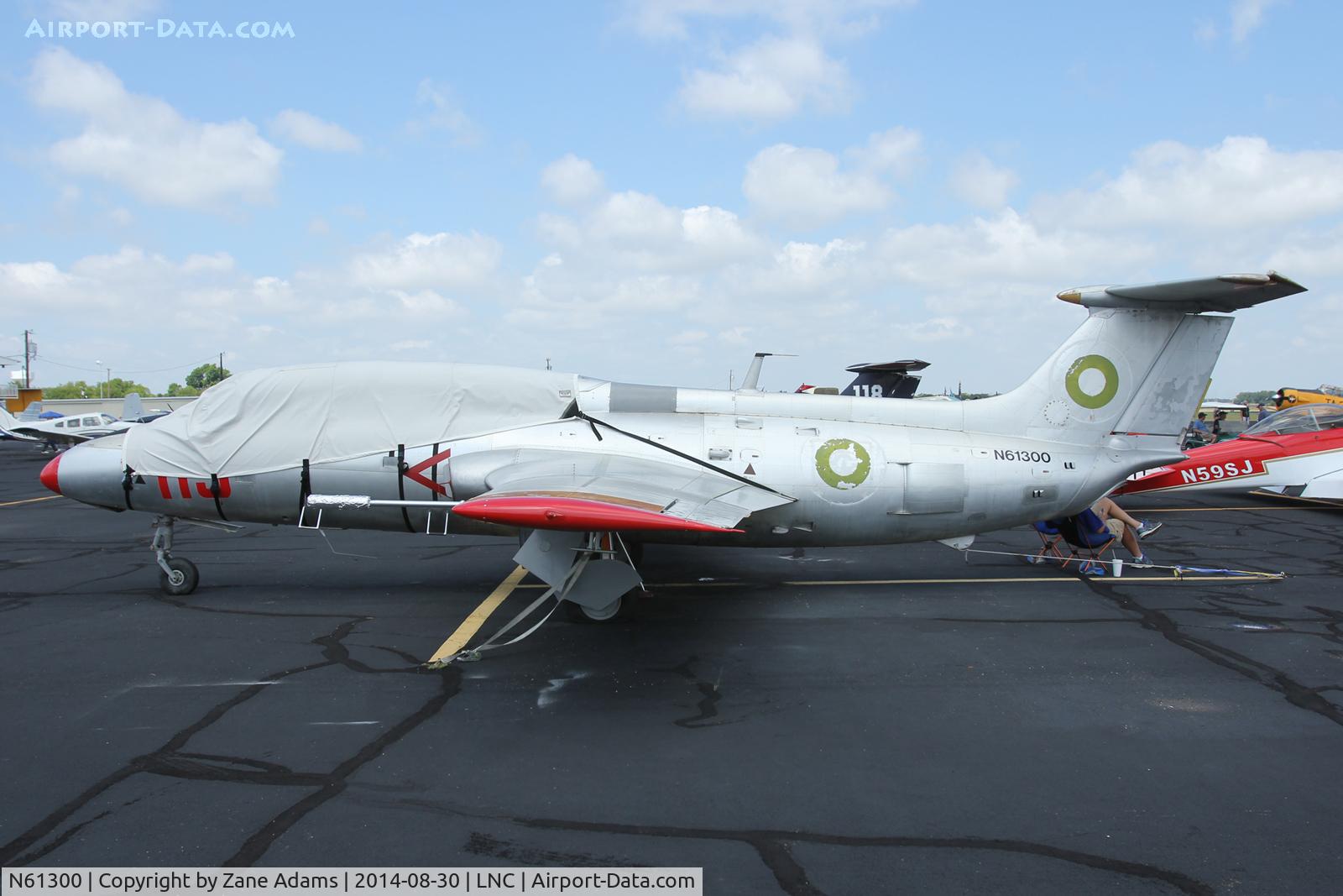 N61300, Aero L-29 Delfin C/N 294976, At the 2014 Warbirds on Parade