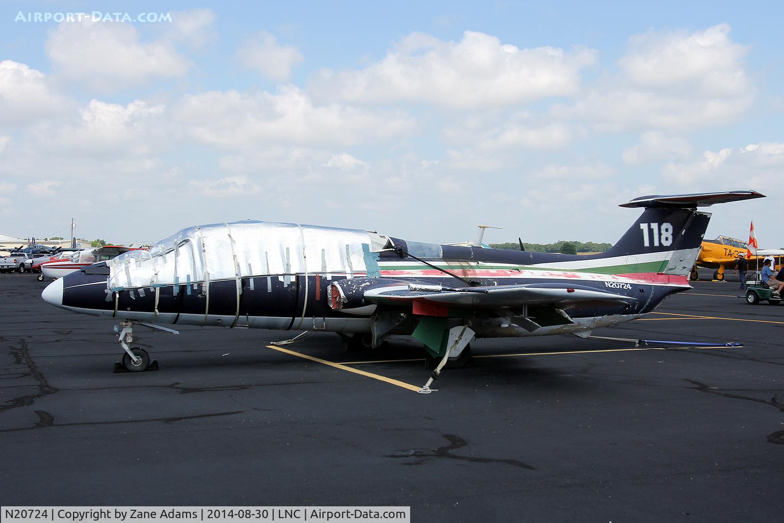 N20724, Aero L-29 Delfin C/N 394974, At the 2014 Warbirds on Parade