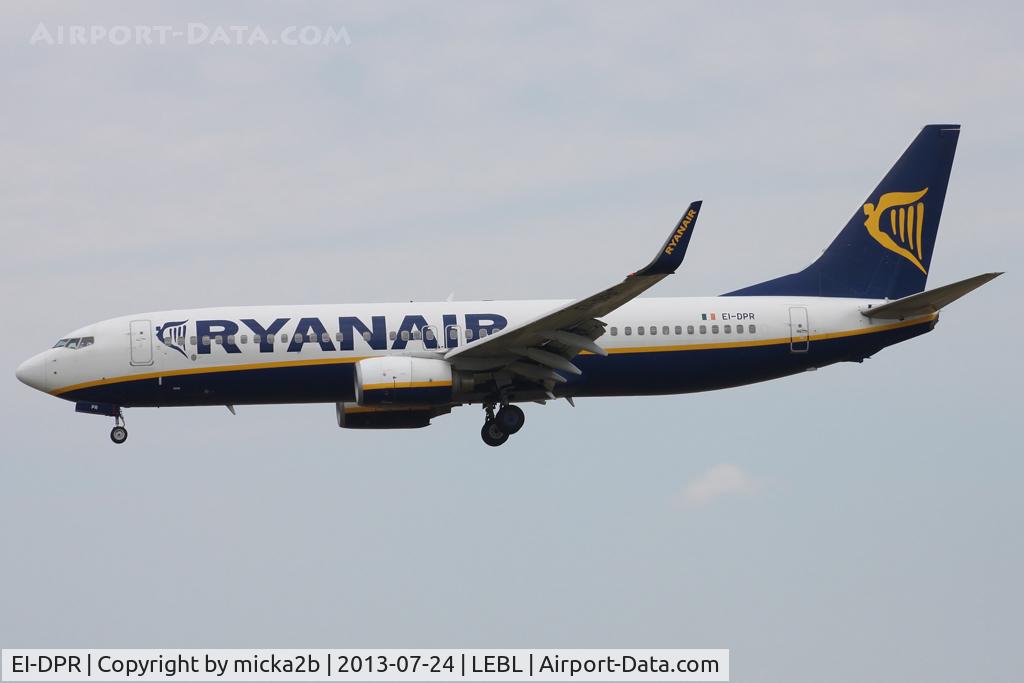 EI-DPR, 2007 Boeing 737-8AS C/N 33614, Landing