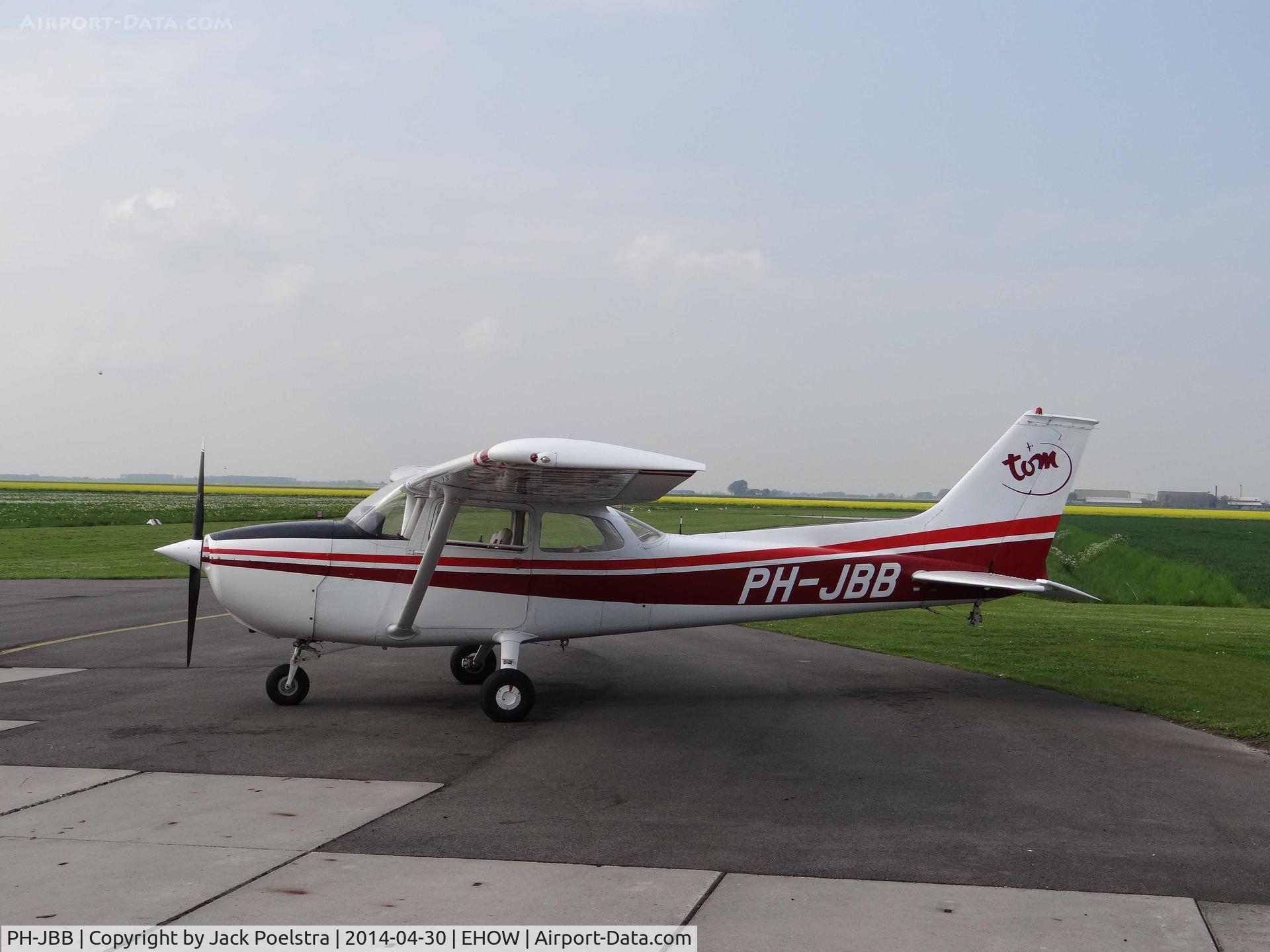 PH-JBB, Reims F172M Skyhawk C/N 0971, Cessna 172M of Tom v.d. Meulen at Oostwold airport