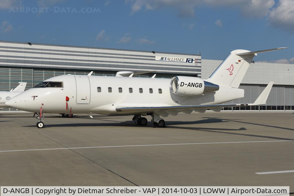 D-ANGB, 2002 Bombardier Challenger 604 (CL-600-2B16) C/N 5541, CL600