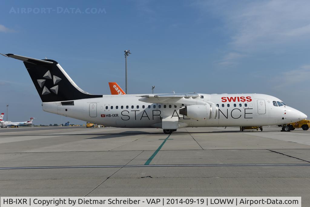 HB-IXR, 1996 British Aerospace Avro 146-RJ100 C/N E3281, Swiss Bae 146