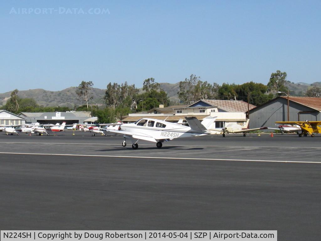 N224SH, 1970 Beech V35B Bonanza C/N D-9152, 1970 Beech V35B BONANZA, Continental IO-520-B 285 Hp, landing roll Rwy 22