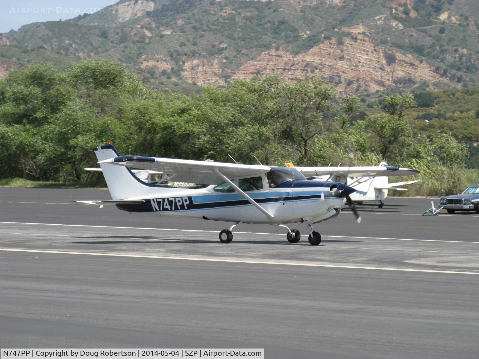 N747PP, 1980 Cessna 182R Skylane C/N R18201587, 1980 Cessna 182R SKYLANE RG, Lycoming O-540-J3C5D 235 Hp, landing roll Rwy 22