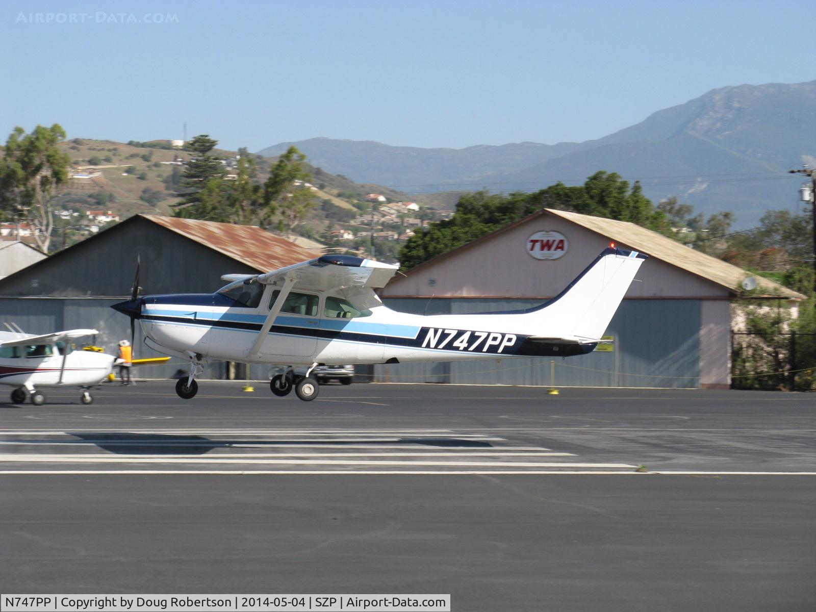 N747PP, 1980 Cessna 182R Skylane C/N R18201587, 1980 Cessna 182R SKYLANE RG, Lycoming O-540-J3C5D 235 Hp, flaps landing Rwy 22