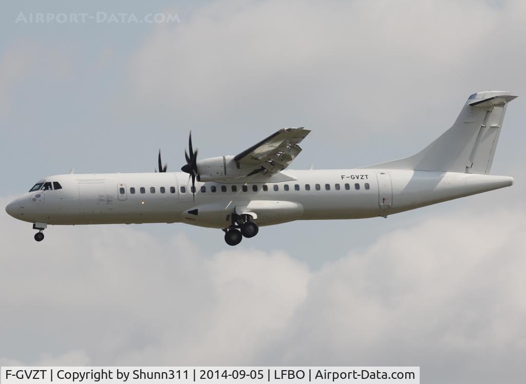 F-GVZT, 2008 ATR 72-212A C/N 789, Landing rwy 32L in all white c/s without titles