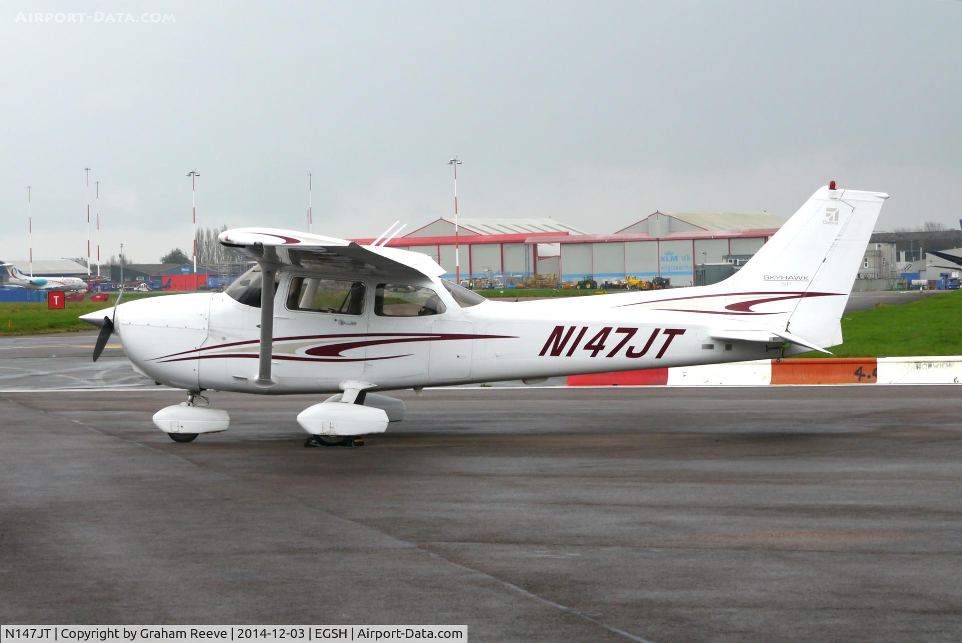 N147JT, 2005 Cessna 172S C/N 172S9978, Parked at Norwich.