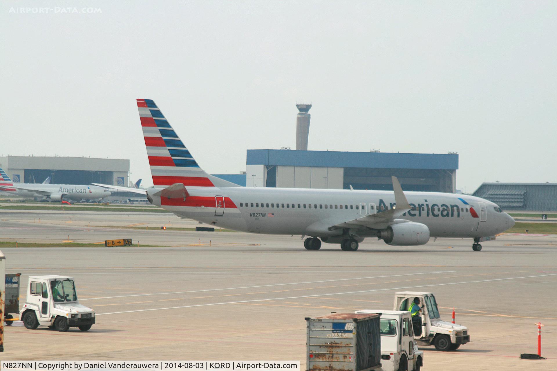 N827NN, 2010 Boeing 737-823 C/N 33209, Taxiing to runway