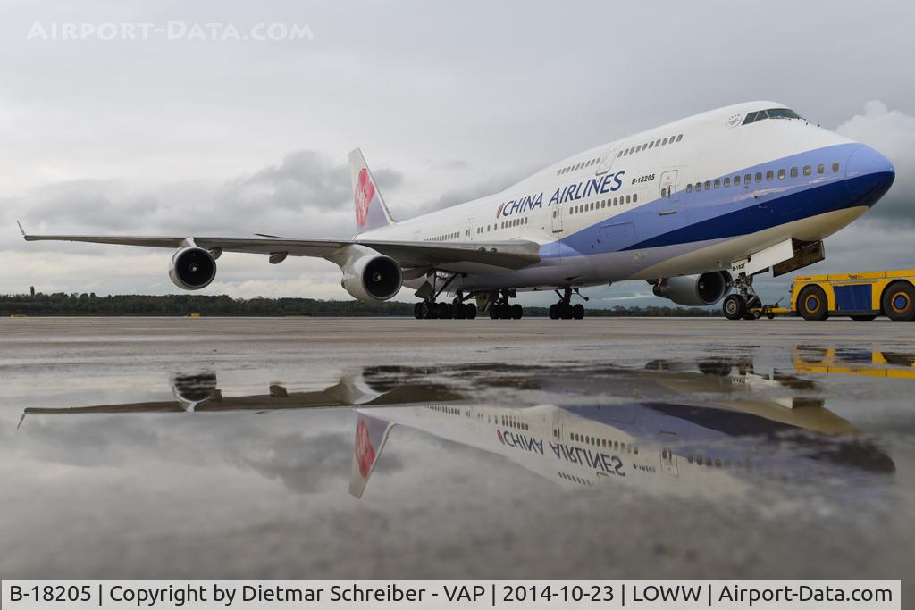 B-18205, Boeing 747-409 C/N 28712, China Airlines Boeing 747-400