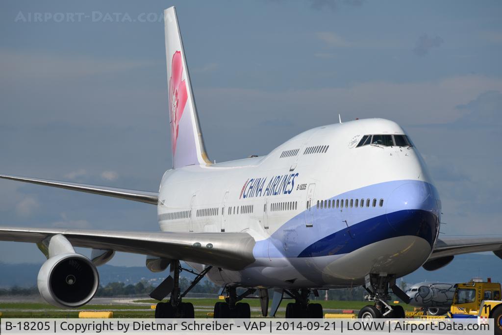 B-18205, Boeing 747-409 C/N 28712, China Airlines Boeing 747-400