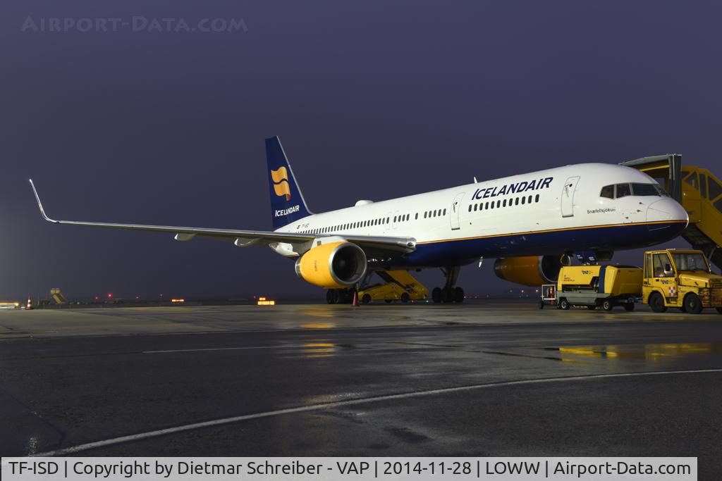 TF-ISD, 1991 Boeing 757-223 C/N 24596, Icelandair Boeing 757-200