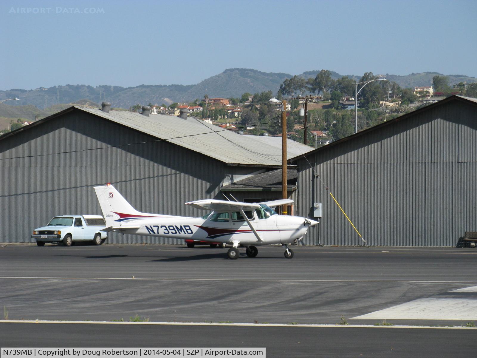 N739MB, 1978 Cessna 172N C/N 17270641, 1978 Cessna 172N SKYHAWK, Lycoming O-320-H2AD 160 Hp, taxi to 22
