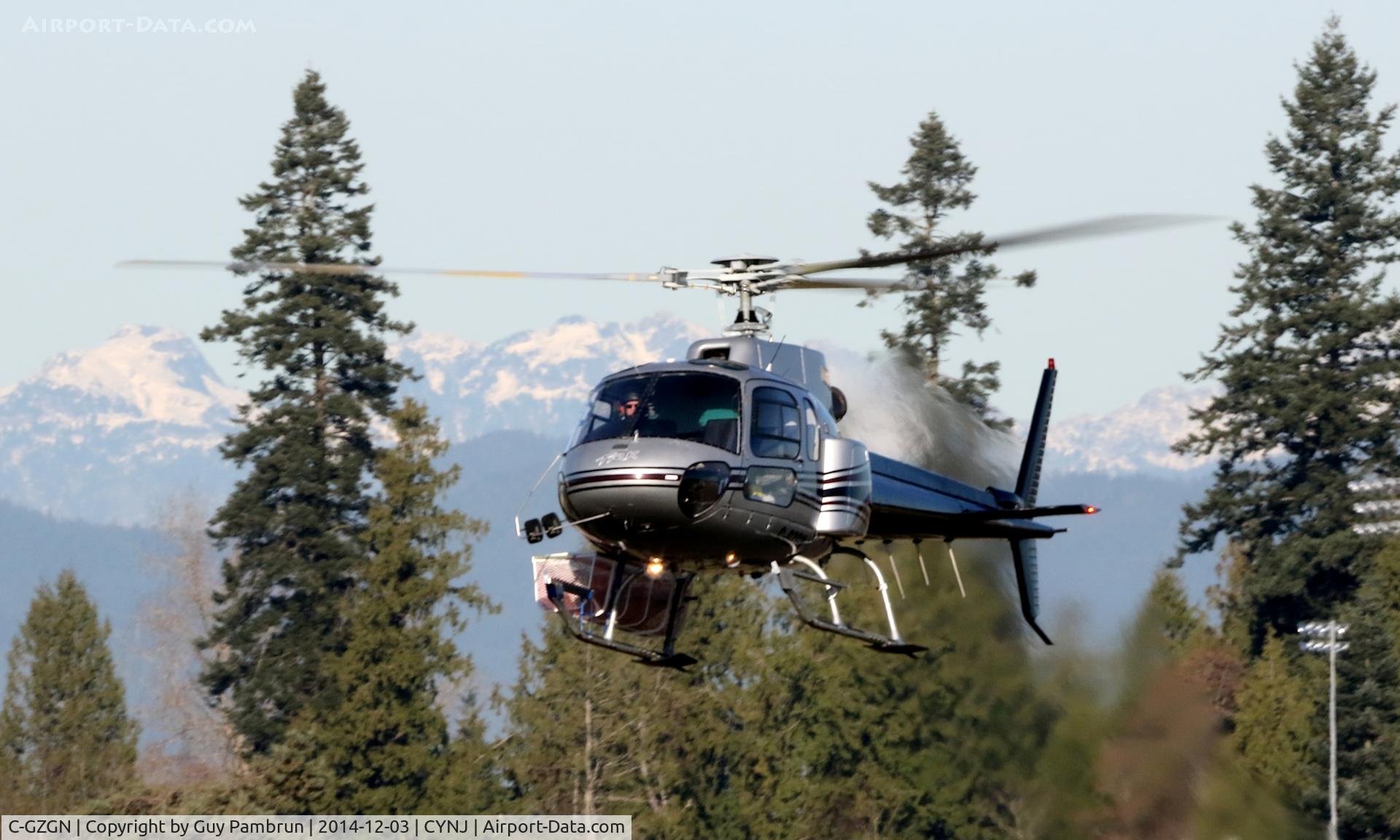 C-GZGN, 2003 Aerospatiale AS-350B-2 Ecureuil C/N 9062, Landing