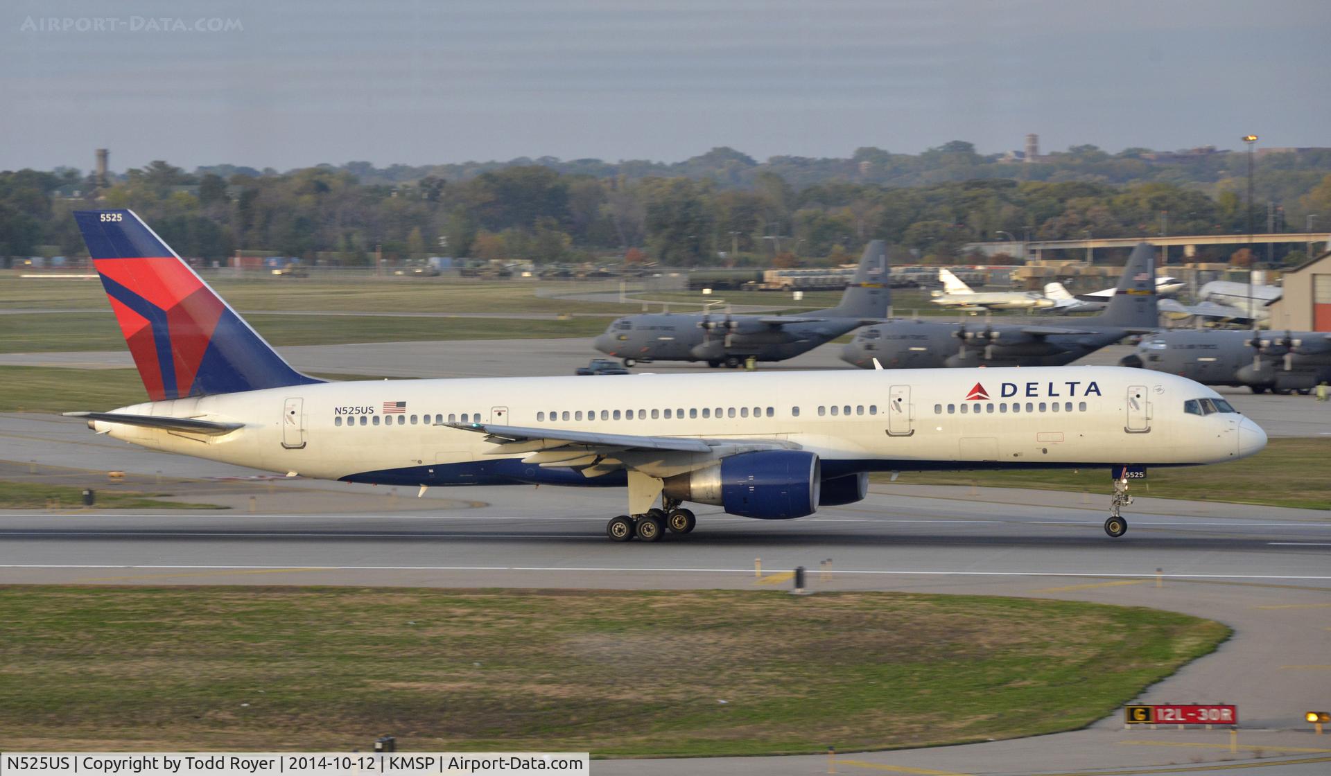 N525US, 1987 Boeing 757-251 C/N 23619, Departing MSP on 12L